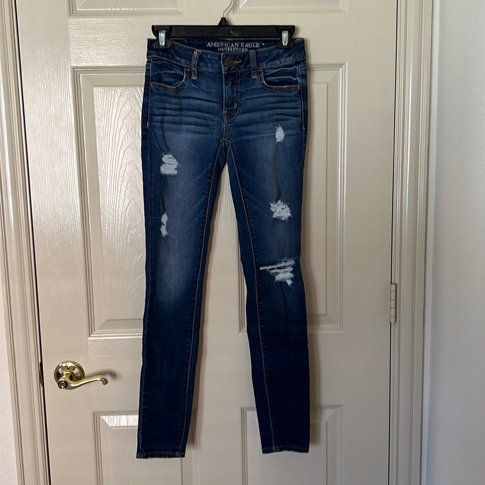 American eagle Jegging size 0 Distressed